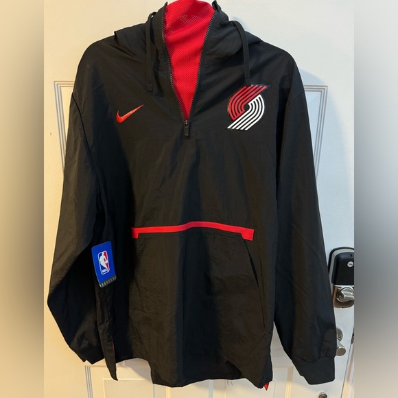 Nike Other - NWT Nike NBA Portland Trailblazers Windbreaker Zip Up Jacket XL